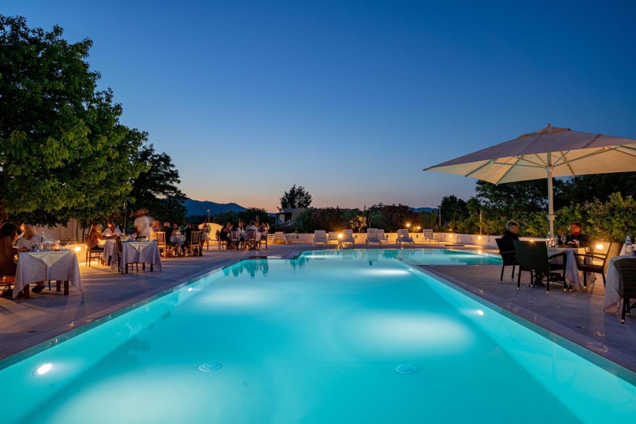 Hotel Le Mimose San Teodoro  Exterior foto